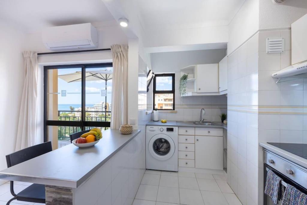 Seaside Serenity Apartment Portimao Bagian luar foto