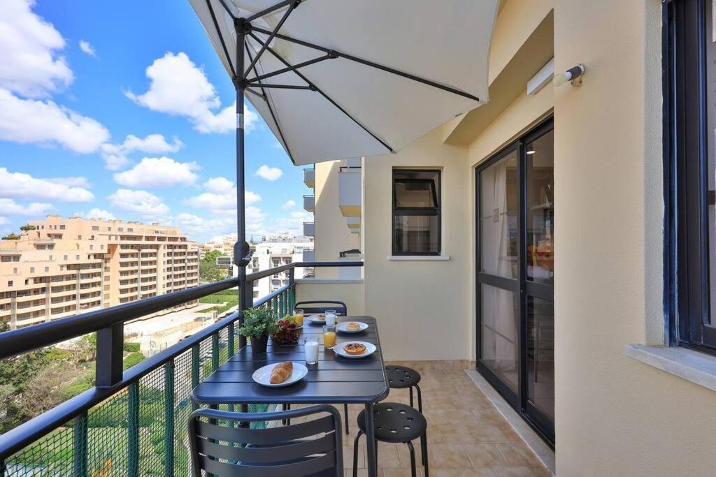 Seaside Serenity Apartment Portimao Bagian luar foto