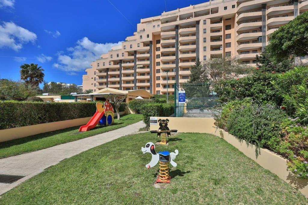 Seaside Serenity Apartment Portimao Bagian luar foto